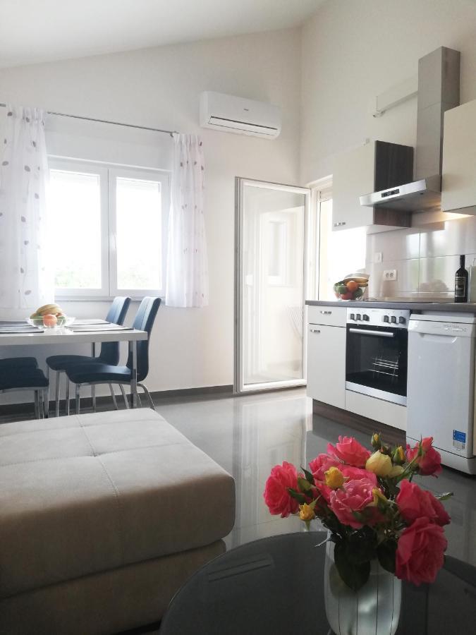 Apartment Zvone, Sukosan-Brand New Apartments Zewnętrze zdjęcie